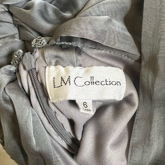 LM COLLECTION SIZE 6 SILVER SHORT SEQUENCE DRESS WITH TRAIN - Picture 4 of 4